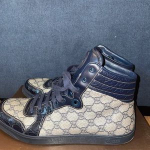 Used men’s Gucci sneakers size 10